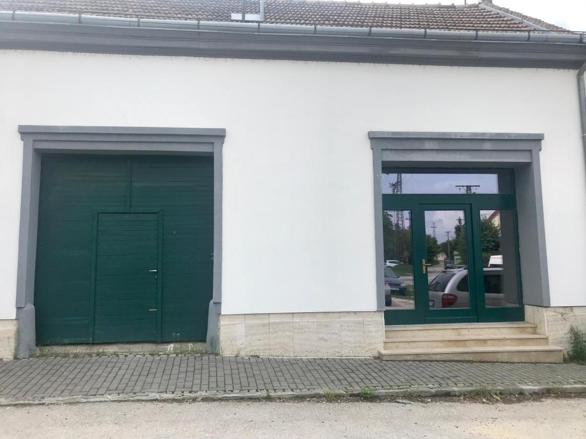 Medusa House Apartment Esztergom Bagian luar foto