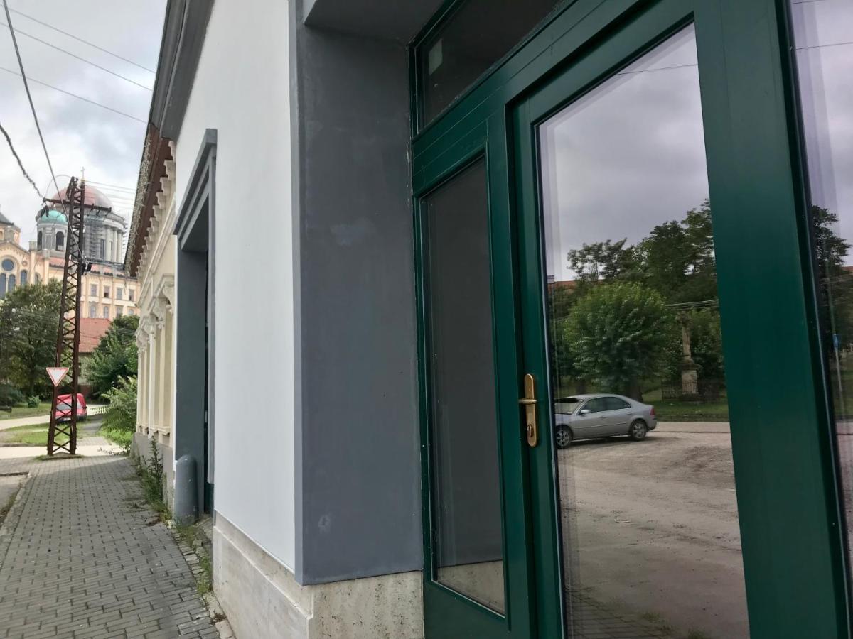 Medusa House Apartment Esztergom Bagian luar foto
